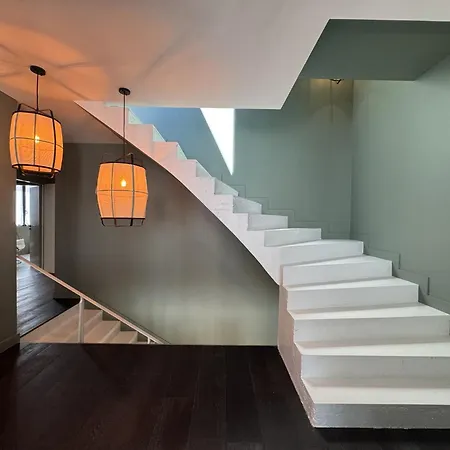 Stylish Base For Your Adventure فيلة